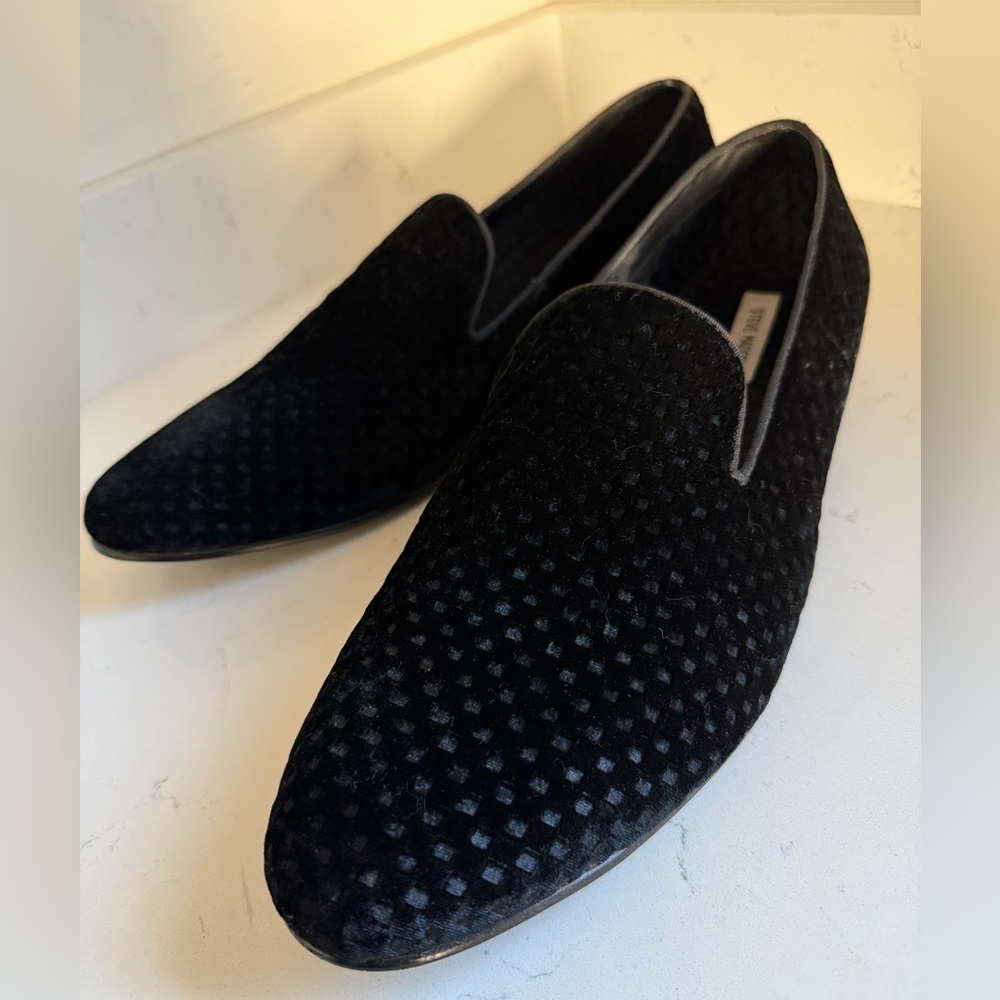 Steve Madden Black Velvet Loafers SIZE‎ 17